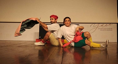 “İki Bavul Dolusu” minikler tarafından ilgiyle izlendi 