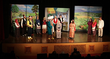 ‘Nasreddin Dede’ oyunu 3. kez sahne yaptı