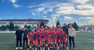 Süper Amatör Küme 11.hafta karşılaşmasında Taraklıspor deplasmanda Arifiyespor’u 2-1 yendi