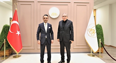 Yaşar Zımba ve yönetiminden Başkan Yardımcılarına tebrik ziyareti.