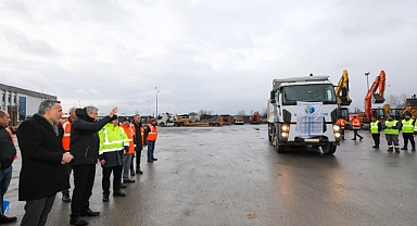 43 iş makinası bölgedeki çalışmalar için yola çıktı 