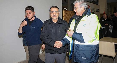 Bakan Dönmez Büyükşehir'in çalışma sahasındaydı: 