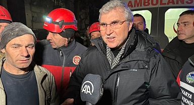 Büyükşehir İtfaiyesi 72. saatte mucizeyi yaşadı 