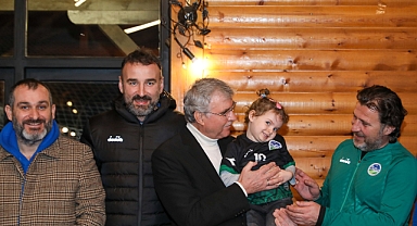 Yüce, hentbol takımıyla buluştu: Hedefimiz şampiyonluk 