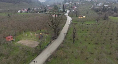 Akyazı Ballıkaya’da beton yol çalışmaları tamamlandı 