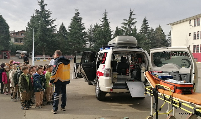 Bahçelievler Gazi İlkokulunda 28 Şubat Sivil Savunma Günü Etkinliği