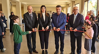 Başkan Özen, Sergi Açılışına Katıldı 