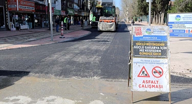 Çark Caddesi şimdi yeni yüzüyle: Kaldırım, yürüyüş yolu ve asfalt tamam 