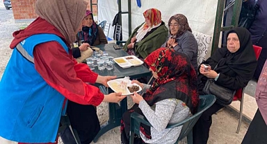 Deprem bölgesinde oruçlar Büyükşehir’in kardeşlik sofrasında açılıyor 