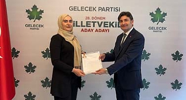 Karasu'dan Tuğsem Çetin Gelecek Partisi'den Aday adayı oldu 