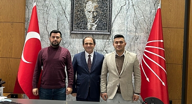 KILIÇDAROĞLU GÖNÜLLÜLERİ’NDEN BAŞKAN KELEŞ’E ZİYARET 