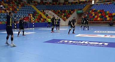 Konya’dan güzel haber: Sakarya’nın gururu Büyükşehir Hentbol yarı finalde 