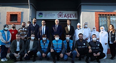 Ramazan’da sıcak yemek kapılarında: Kimsesizlerin kimsesi Büyükşehir 