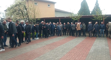 Budaklar’da Toplu Bayramlaşma Geleneği Devam Ediyor 