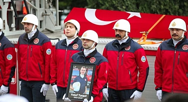 Büyükşehir'in şehit itfaiye eri dualarla uğurlandı 