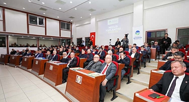 Büyükşehir meclisinde encümen ve komisyon üyeleri belirlendi 