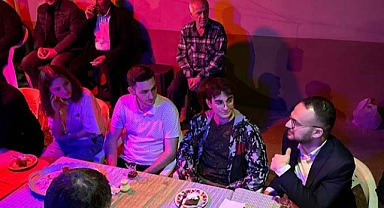 Dizer: “Siyasette gençliğin öncüsü AK Parti’dir” 