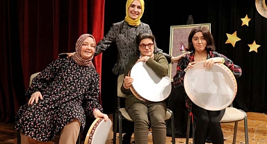 Engelsiz hobi kursu öğrencilerinden ‘Kadir Gecesi’ programı 