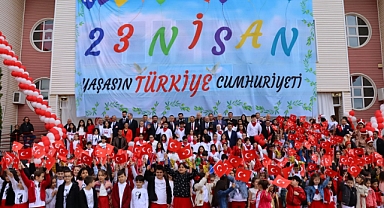 Sakarya'da 23 Nisan Coşkuyla Kutlandı 