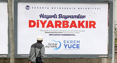 Sakarya, kardeşlerini unutmadı: Şehrin her yerinde bu yazılar var 