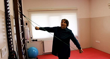 Sakaryalı yaşlılar yoga ve pilatesle gençleşiyor 
