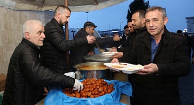 Sapak Camii'nde İftar 