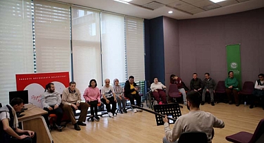 SGM’de engelli bireyler bağlama kursuyla müziği keşfediyor 