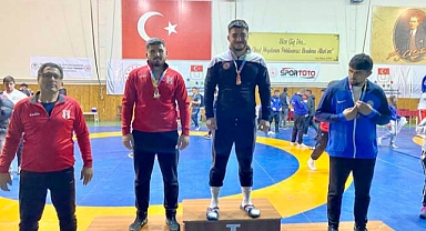 SUBÜ’lü güreşçiler dünya şampiyonasında yarışacak 