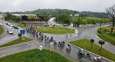 119 kilometrelik zorlu parkurda Tour Of Sakarya fırtınası 