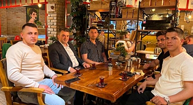 Karasu Belediye Başkanı İshak Sarı Gençlerle Sohbet Etti 