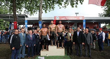 58. Akbalık Yağlı Güreşleri nefesleri kesti 