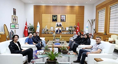 Başkan Yüce, gençlerin mutluluğunu paylaştı