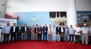 Başkan Yüce hacı adaylarını kutsal topraklara uğurladı 