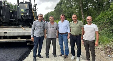 Ferizli Belediyesi, Sorunlu Yolu Asfaltlıyor 