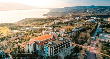 SAÜ’nün Akademik Performansı Yükseliyor 