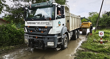Serdivan’da Yağış Sonrası Onarım ve Temizlik Çalışması 
