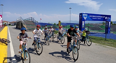 750 minik bisiklet sürücüsüne güvenli sürüş eğitimi 