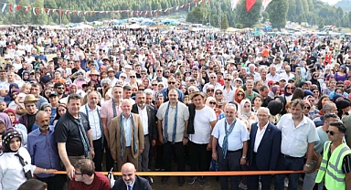 Binlerce vatandaş Acelle Yaylası’nda buluştu 