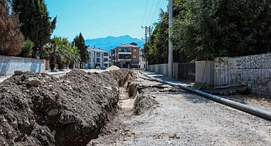 Büyükşehir Belediyesi’nden Akyazı’nın altyapısına aynı anda 3 yeni proje 