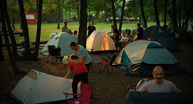 İlk kamp ateşi yandı, baba-çocuk kampı başladı 