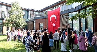 Minik öğrencilerden anlamlı etkinlik 