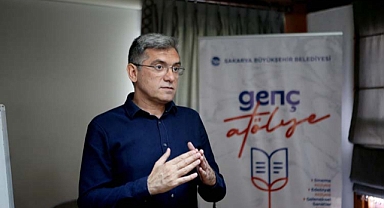 Sakarya’nın gençleri bu yaz ‘Genç Atölye’de: Türkiye’nin 200 yıllık tarihi konuşuldu 