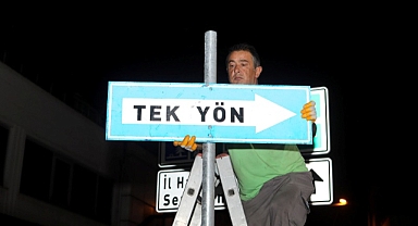 Büyükşehir kent merkezindeki trafik akışını bu tabelalarla kolaylaştırıyor