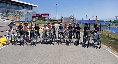 Minik öğrencilere güvenli sürüş eğitimi 