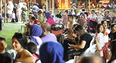 Serdivan Millet Bahçesi'nde Sinema Keyfi