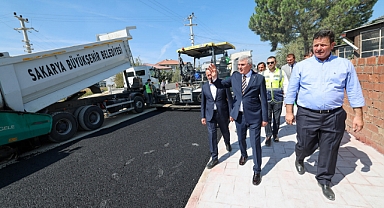 Akyazı’nın merkezindeki o cadde yepyeni bir yüze kavuştu 