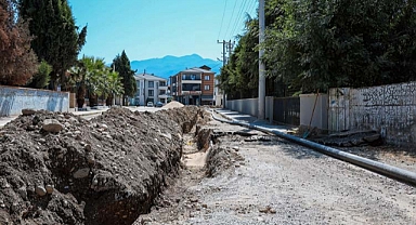 Büyükşehir Belediyesi güçlü altyapı çalışmalarını Akyazı ile buluşturdu 