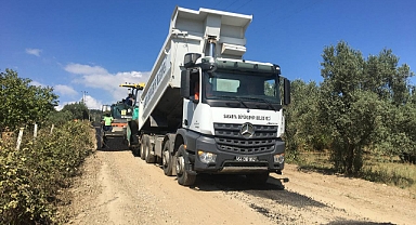 Geyve’de 3 mahallenin daha yolları yenilendi 