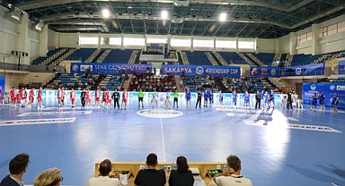 Hentbolun en iyi takımlarının katıldığı turnuva başladı