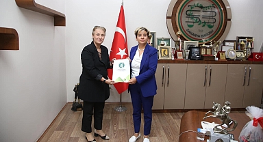 Sakarya Staj ve Çıraklık Mağdurları Eğitim Dayanışma ve Kültür Derneği’nden Baro Başkanı Yıldız’a ziyaret 